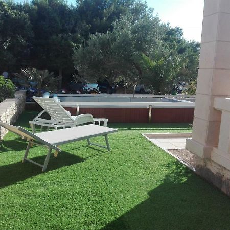 Guesthouse Villa Jurisic نوفاليا المظهر الخارجي الصورة