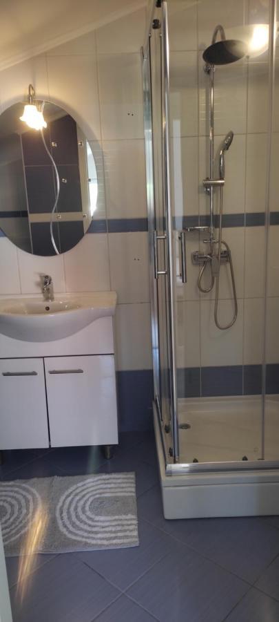 Guesthouse Villa Jurisic نوفاليا المظهر الخارجي الصورة