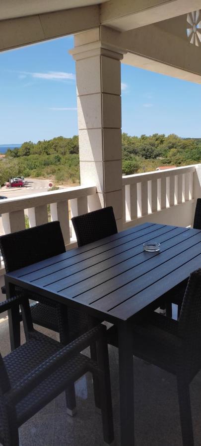 Guesthouse Villa Jurisic نوفاليا المظهر الخارجي الصورة