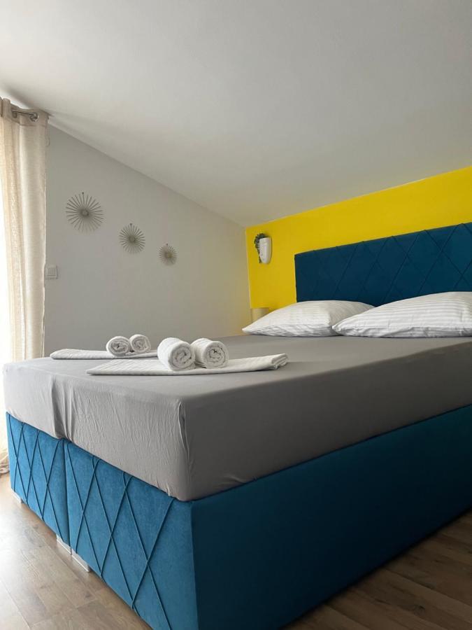 Guesthouse Villa Jurisic نوفاليا المظهر الخارجي الصورة