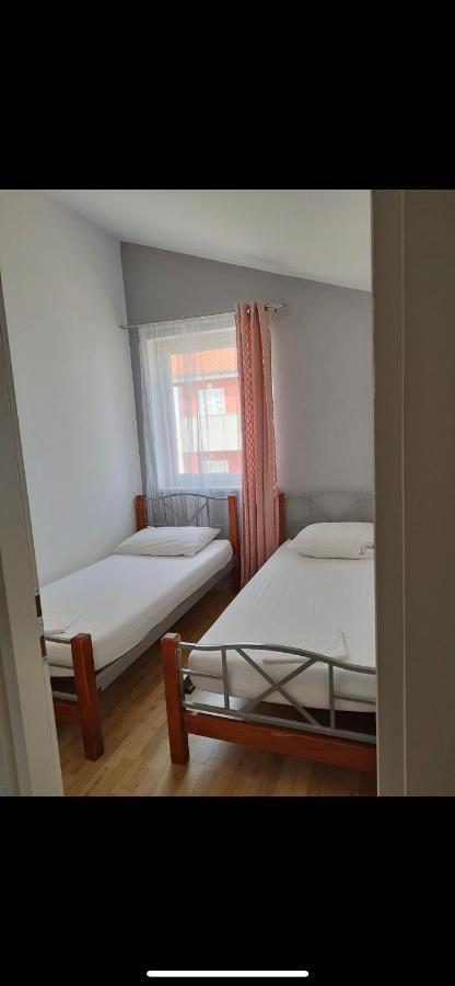 Guesthouse Villa Jurisic نوفاليا المظهر الخارجي الصورة