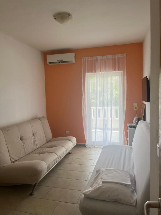 Guesthouse Villa Jurisic نوفاليا المظهر الخارجي الصورة