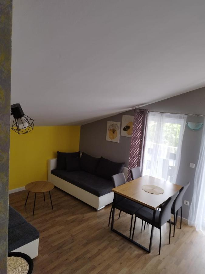 Guesthouse Villa Jurisic نوفاليا المظهر الخارجي الصورة