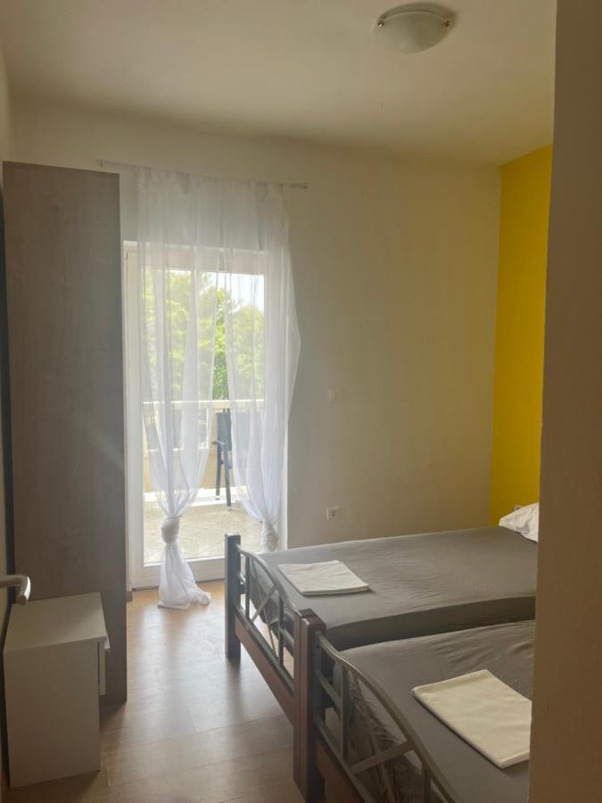 Guesthouse Villa Jurisic نوفاليا المظهر الخارجي الصورة